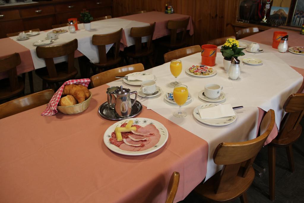 Hotel-Restaurant Alpina Іннерткірхен Екстер'єр фото